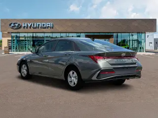 Hyundai ELANTRA 2024 SE Sedán 4p.