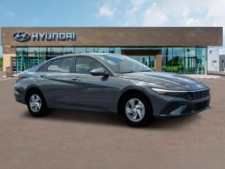 Hyundai ELANTRA 2024 SE Sedán 4p.