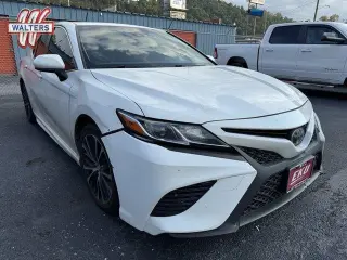 Toyota Camry 2018 SE 4p Sedano