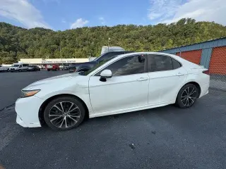 Toyota Camry 2018 SE 4p Sedano