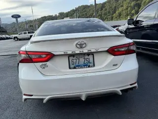 Toyota Camry 2018 SE 4p Sedano