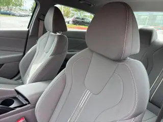 Hyundai ELANTRA 2025 SEL Sport 4dr Sedán