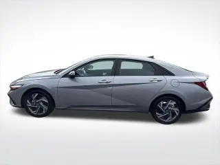 Hyundai ELANTRA 2025 SEL Sport 4dr Sedán