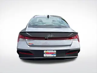Hyundai ELANTRA 2025 SEL Sport 4dr Sedán