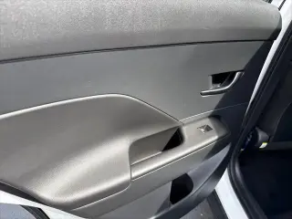 Hyundai KONA 2026 SEL Sport 4p SUV