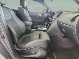 INFINITI QX70 2016 4dr SUV