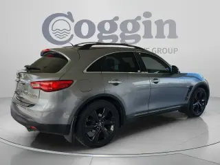 INFINITI QX70 2016 4dr SUV