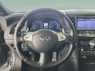 INFINITI QX70 2016 4dr SUV