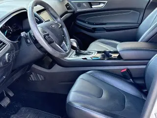 Ford Edge 2017 AWD Titanium 4dr Crossover