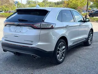 Ford Edge 2017 AWD Titanium 4dr Crossover
