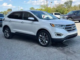 Ford Edge 2017 AWD Titanium 4dr Crossover