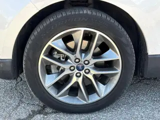 Ford Edge 2017 AWD Titanium 4dr Crossover
