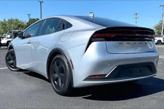 Toyota Prius 2025 LE 4dr Hatchback