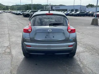 Nissan JUKE 2012 AWD S 4p Crossover