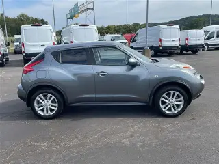 Nissan JUKE 2012 AWD S 4p Crossover