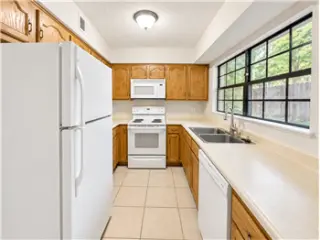 Propiedad de alquiler con 2 dormitorios y 1.5 baños en Savannah