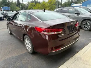 Kia Optima 2018 LX 4dr Sedán