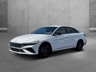 Hyundai ELANTRA 2026 SEL Sport 4dr Sedán