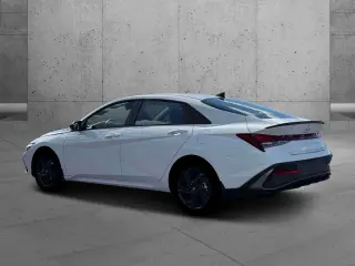 Hyundai ELANTRA 2026 SEL Sport 4dr Sedán