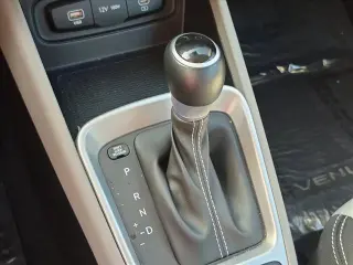 Hyundai VENUE 2025 SEL 4dr Crossover