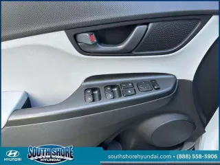 Hyundai KONA 2023 AWD SE 4p Crossover