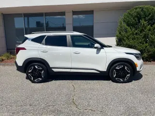 Kia Seltos 2024 AWD SX 4dr SUV