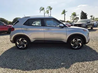 Hyundai VENUE 2026 SEL 4dr Crossover