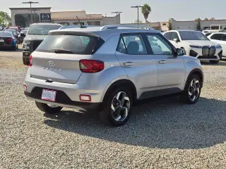 Hyundai VENUE 2026 SEL 4dr Crossover