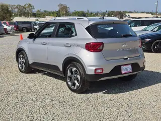 Hyundai VENUE 2026 SEL 4dr Crossover