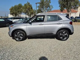 Hyundai VENUE 2026 SEL 4dr Crossover