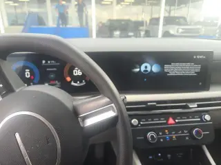Hyundai TUCSON 2025 SE 4p SUV