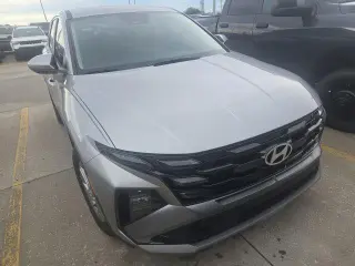 Hyundai TUCSON 2025 SE 4p SUV