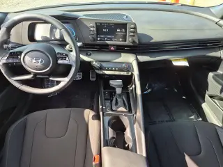 Hyundai ELANTRA 2026 SEL Sport Premium 4dr Sedan