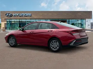 Hyundai ELANTRA 2024 SEL 4p Sedan