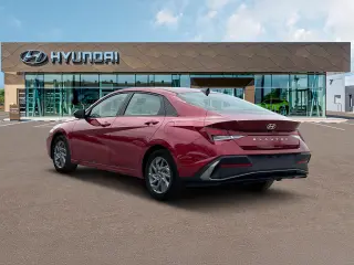 Hyundai ELANTRA 2024 SEL 4p Sedan