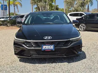 Hyundai ELANTRA 2025 SE Sedán 4p