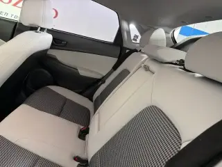 Hyundai KONA 2023 SE 4dr Crossover