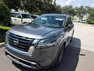 Nissan Pathfinder 2022 SV 4 SUV
