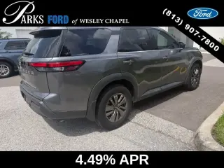 Nissan Pathfinder 2022 SV 4 SUV