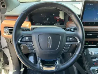 Lincoln Nautilus 2023 Reserve 4dr SUV
