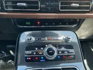 Lincoln Nautilus 2023 Reserve 4dr SUV