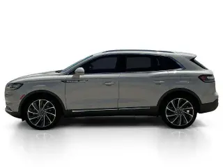 Lincoln Nautilus 2023 Reserve 4dr SUV