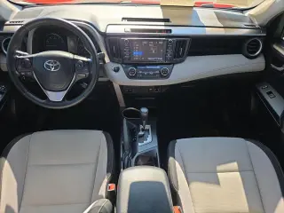 Toyota RAV4 2017 XLE 4dr SUV