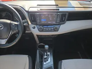 Toyota RAV4 2017 XLE 4dr SUV