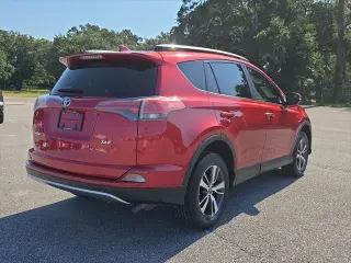Toyota RAV4 2017 XLE 4dr SUV