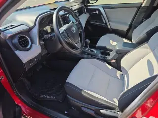 Toyota RAV4 2017 XLE 4dr SUV