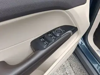 Lincoln MKC 2019 Select 4dr SUV