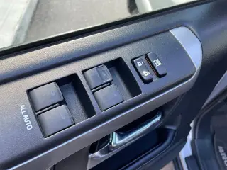 Toyota 4Runner 2018 4x4 SR5 Premium 4dr SUV