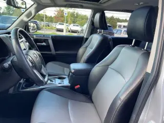 Toyota 4Runner 2018 4x4 SR5 Premium 4dr SUV