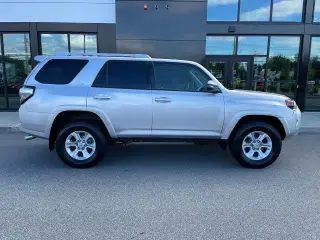 Toyota 4Runner 2018 4x4 SR5 Premium 4dr SUV